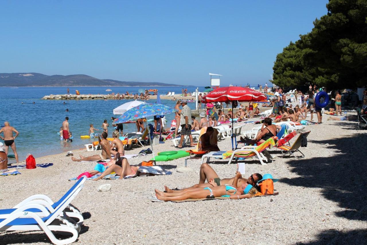 12211c * Makarska